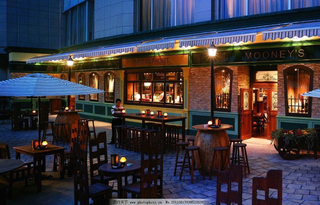 露天酒吧餐厅 露天餐厅 餐厅 酒店设计 五星级酒店 香格里拉酒店 会所设计 高档会所 酒吧 饭店 阳伞 休息椅 蜡烛 鲜花 花卉 花坛 酒店外观拍摄 酒吧外观拍摄 迪拜 旅游拍摄 门头 酒店门头 雨棚 窗户 窗洞 窗套 路灯 园林建筑 建筑园林 摄影 72DPI JPG